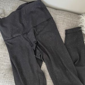 lululemon black aligns!